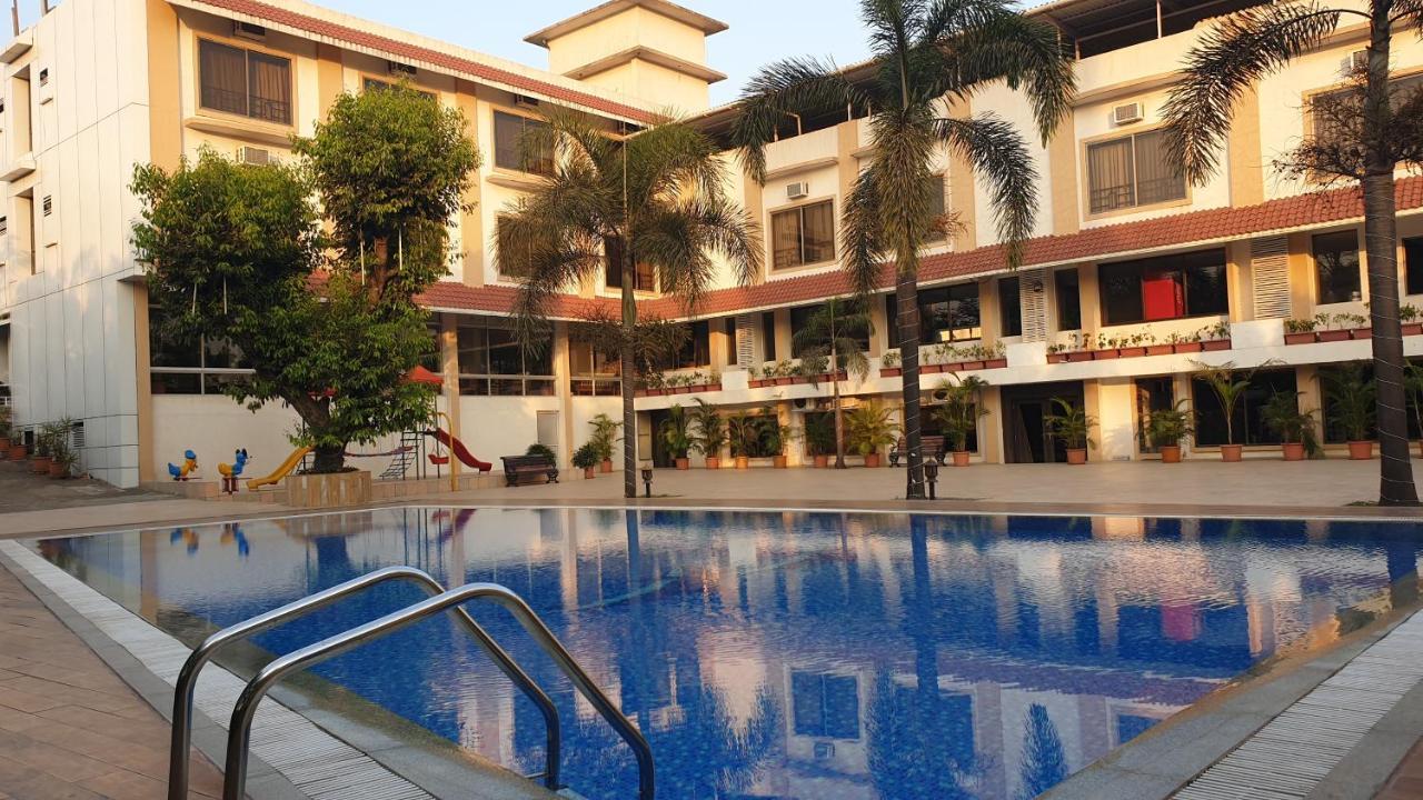 Resort Silver Hills Лонавала Экстерьер фото